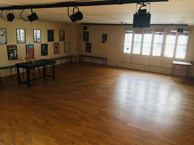 SALLE-DE-REPETITION